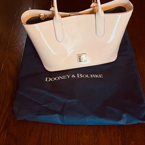 Dooney & Bourke